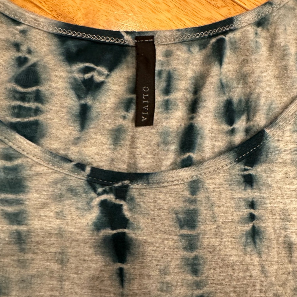 Olivia size medium cotton, long sleeve,‎ roughly tie-dye shirt - Picture 3 of 3